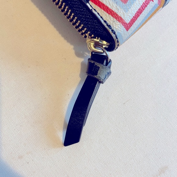 Tory Burch Zip-Around Continental Leather Wallet - Geometric Pattern - Picture 5 of 5